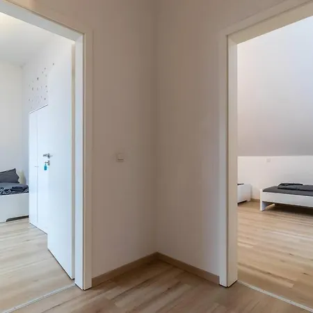 200m² Mit 6 Schlafzimmer