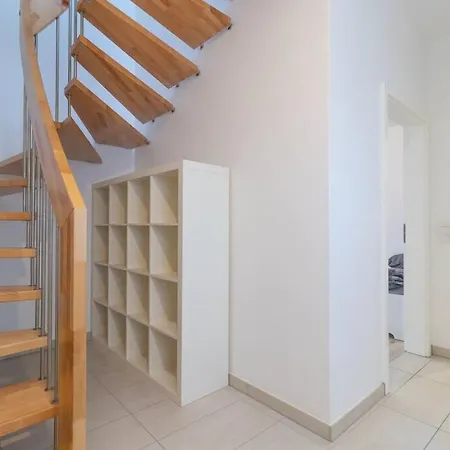 200m² Mit 6 Schlafzimmer * Woerrstadt