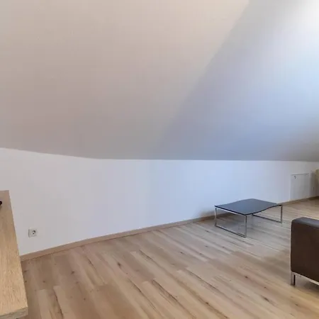 200m² Mit 6 Schlafzimmer Woerrstadt