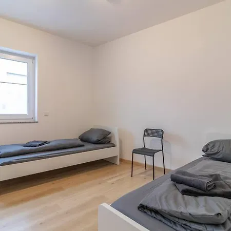 200m² Mit 6 Schlafzimmer