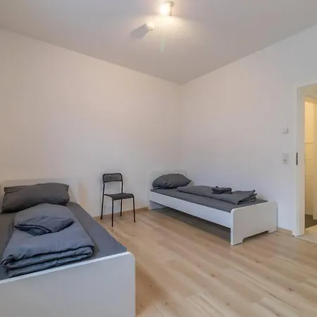 200m² Mit 6 Schlafzimmer Апартаменты Woerrstadt