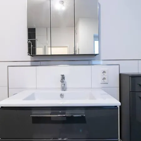 200m² Mit 6 Schlafzimmer