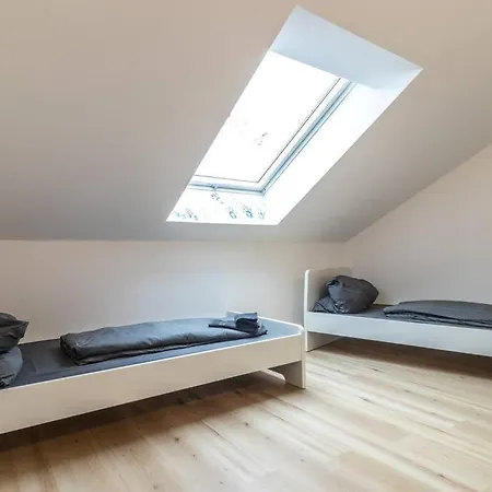 Апартаменты 200m² Mit 6 Schlafzimmer Woerrstadt