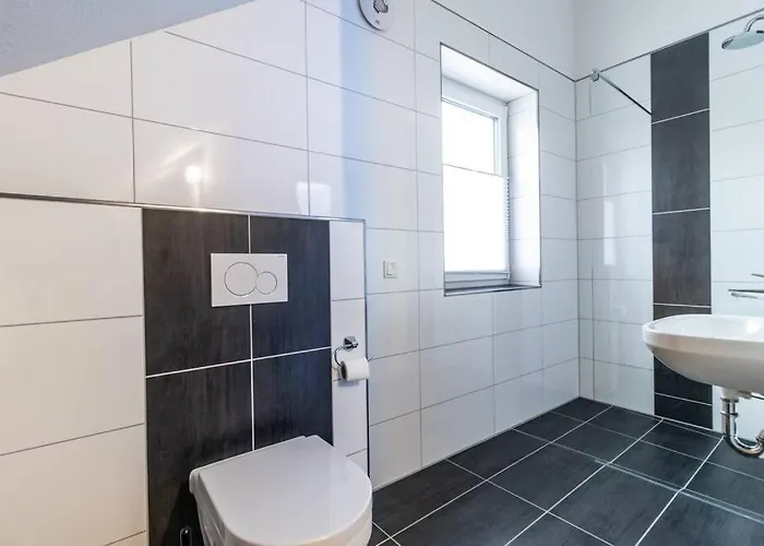 200m² Mit 6 Schlafzimmer Apartamento *