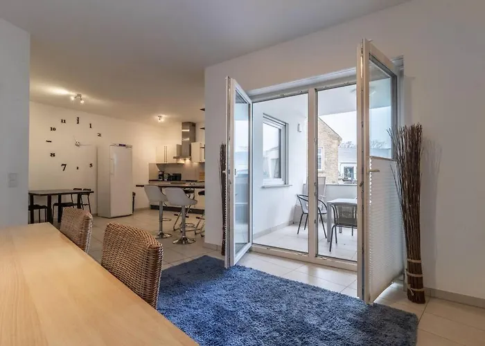 200m² Mit 6 Schlafzimmer Apartamento *